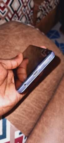 A picture of Samsung a32 gb 64 ram 4 chaji inakaa sana camera