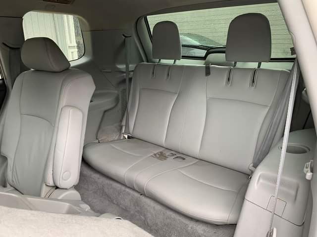 A picture of FOREIGN USED 2010 Toyota Highlander Limited.. Full option with Thumbstart