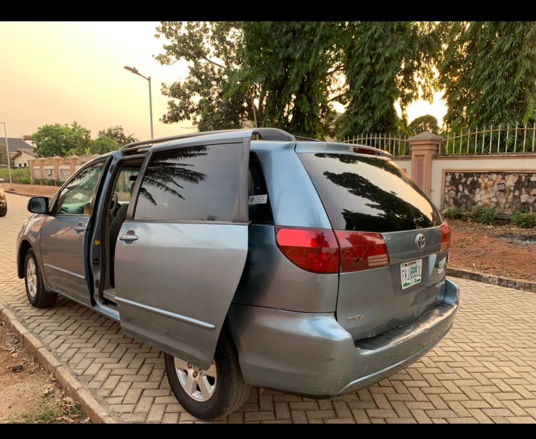 A picture of 2006 Toyota Sienna Painted Engine Gear Untouched 100 Call or