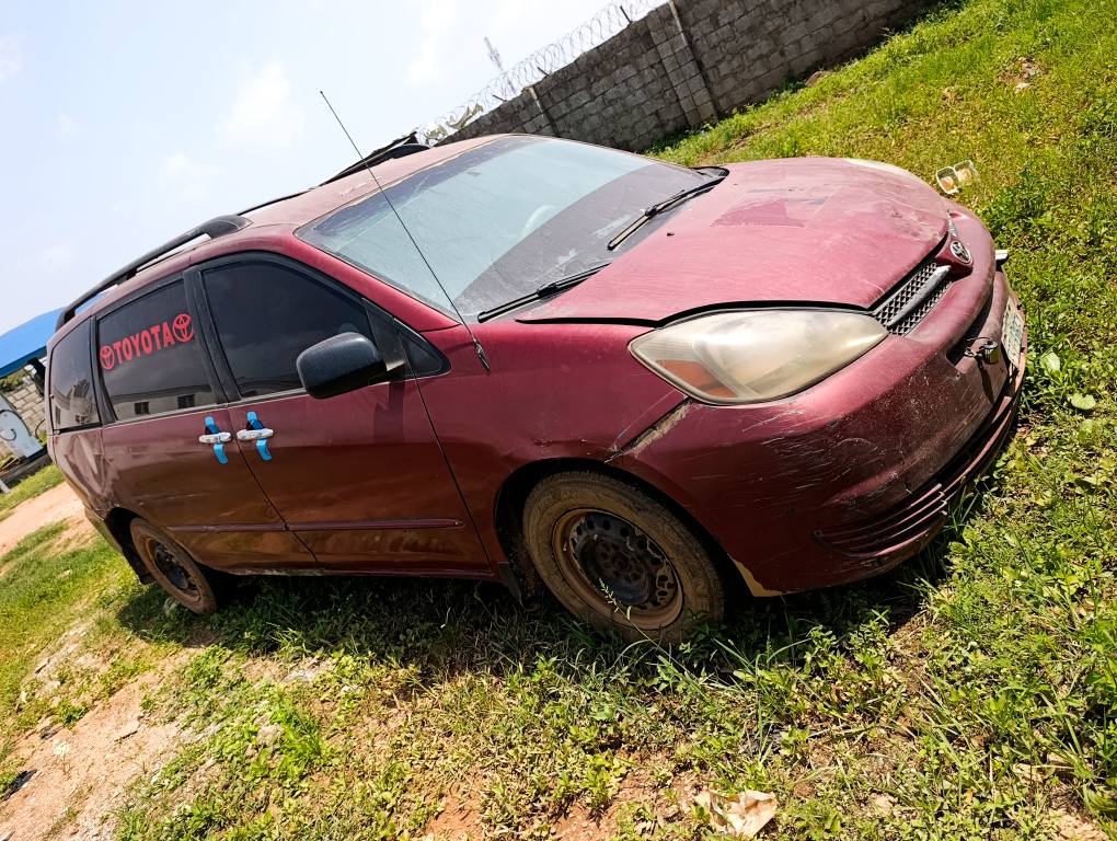 A picture of Distress first body Sienna call 08021406874