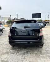 A picture of 08 Ford Edge