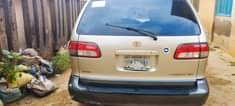 A picture of 2001 Toyota Sienna