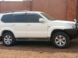 A picture of LAND CRUISER PRADO 2008
