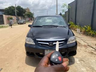A picture of 2008 Manual Honda city with nothing to fix. Location is