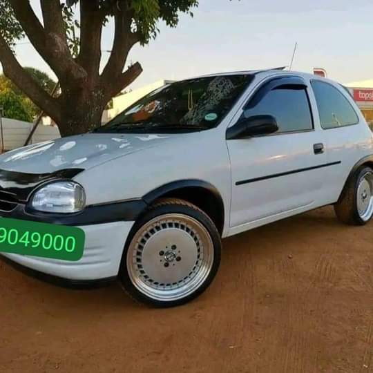 Sandile G.