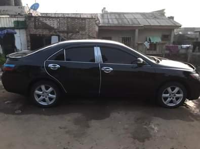A picture of Toyota Camry mussels 2010 V6 engine Fixtures Follow come complete