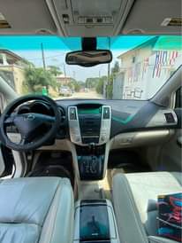 A picture of Lexus Rx330