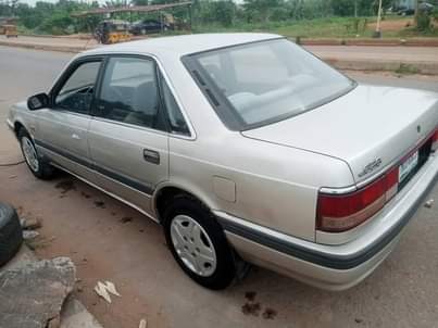A picture of Mazda 626 carpella