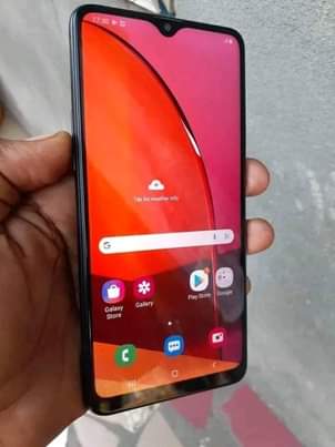 A picture of SAMSUNG GALAXY A20s