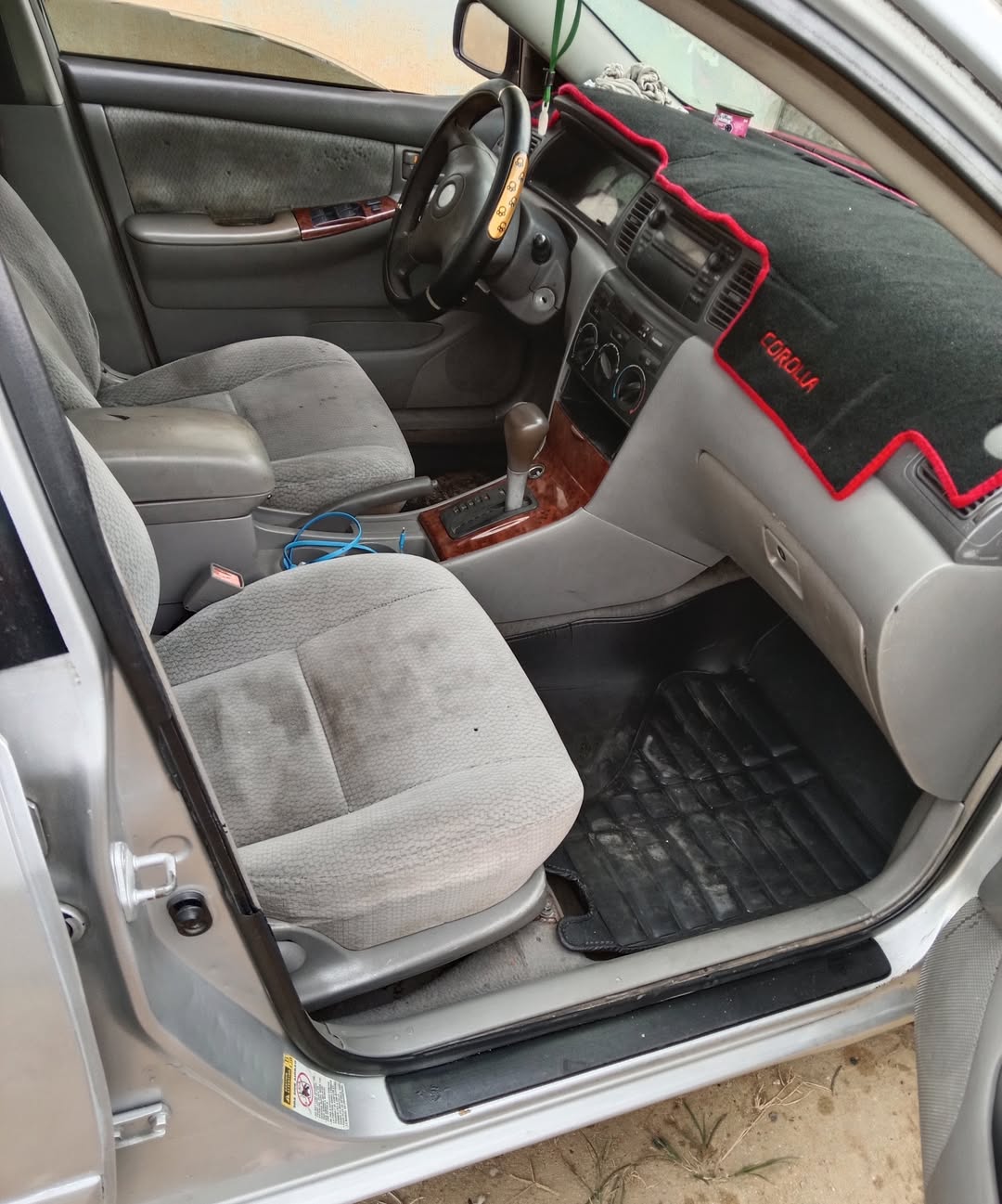 A picture of Toyota Corolla 2004
