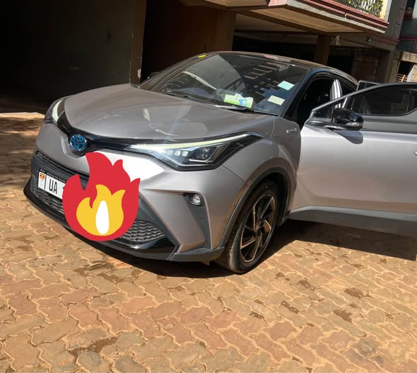 A picture of Toyota CHR hybrid car on sale