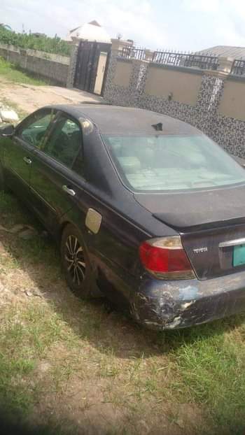 A picture of 2005 Toyota Camry 2 4