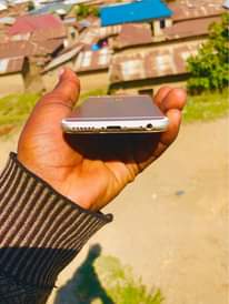 A picture of I phone 6G