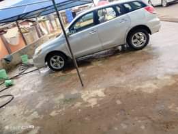 A picture of Toyota matrix 04 Pure first body Ac chilling Gear But