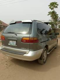 A picture of 2000 Sienna 08150544044