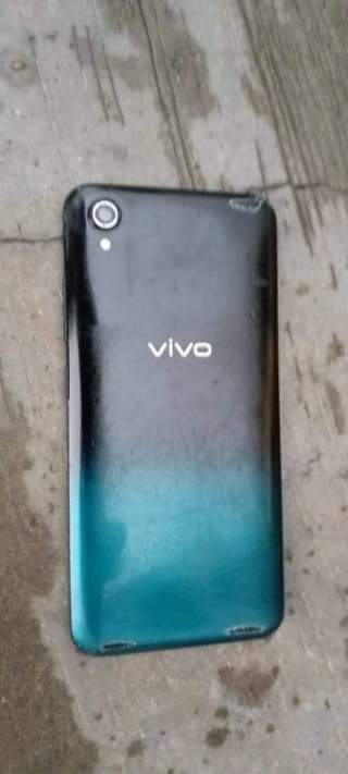 A picture of vivo y90