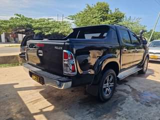 A picture of Price Bei 55mil Call 0658056651 TOYOTA HILUX PICK UP Model