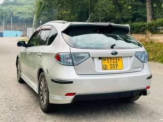 A picture of Impreza milion 9.5 Ipo mwanza Automatic Engine safi 0784857610 kama_una_uza_gari_lako_nitumie