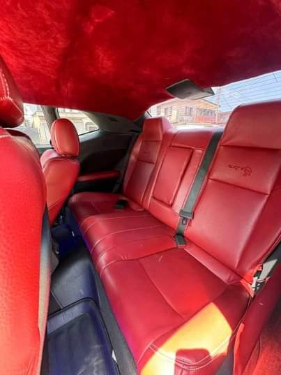 A picture of A dodge car