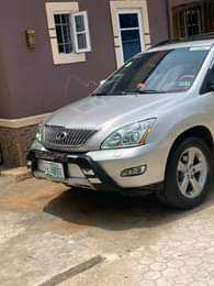 A picture of Distress alert Highest grade Lexus RX 330 Everything is intact