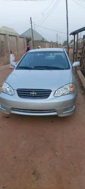 A picture of Toyota Corolla S 2005 model for sale few months used