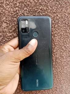 A picture of Tecno spark 5 air ram 2 GB 32 network 4G