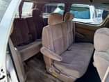 A picture of Toyota sienna 2002 model