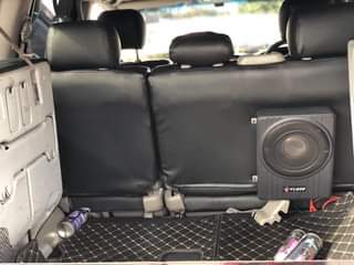 A picture of LAND CRUISER