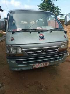 used toyota hiace