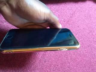 A picture of IPhone 7 original