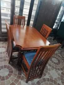 A picture of 4 seaters