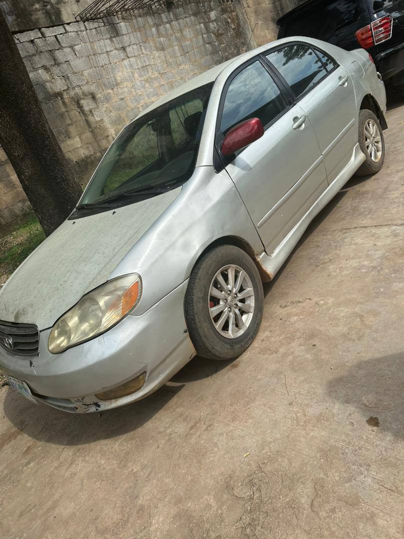 A picture of Distress sell Toyota Corolla S 2004 model going for just