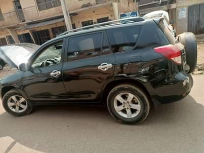 A picture of 2010 Toyota RA4