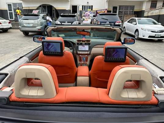 A picture of Toyota Solara 2003 09061825415
