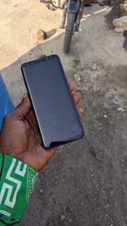 A picture of Samsung s8plus gb128