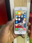 A picture of IPhone SE
