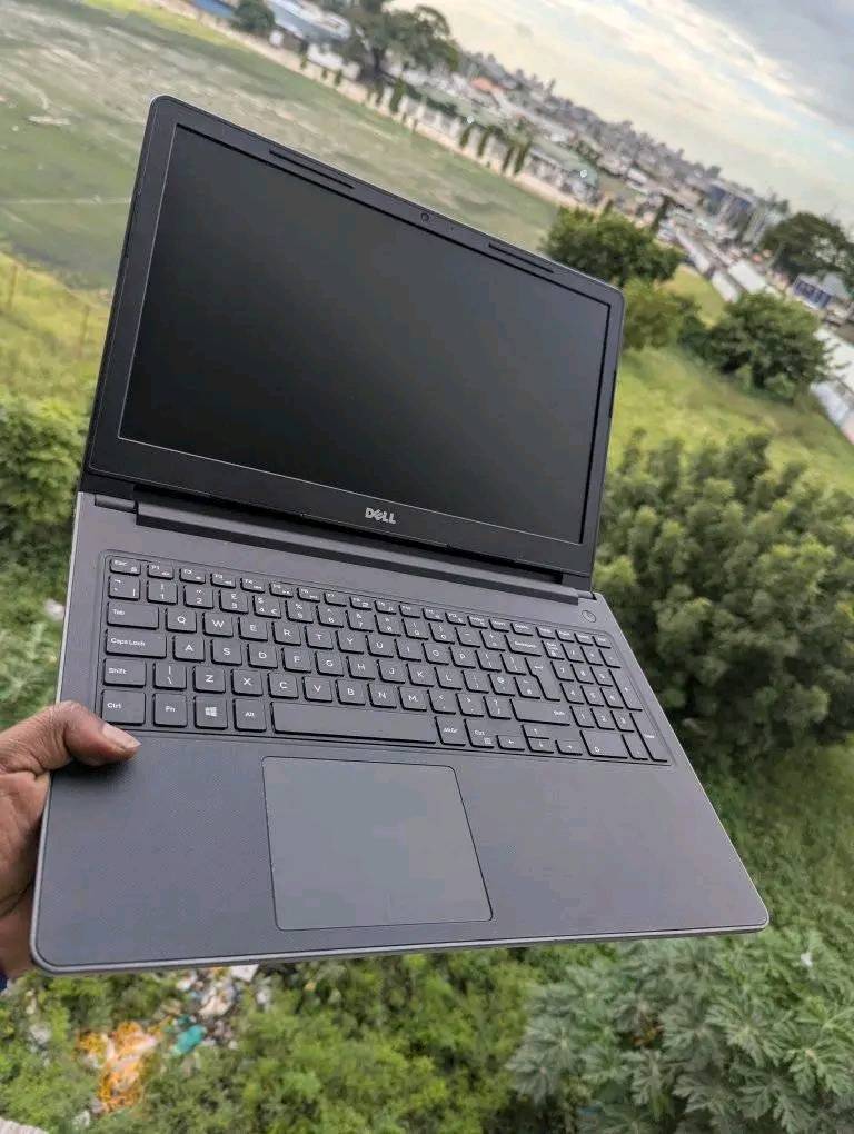 A picture of Dell Core i3 Ram 4gb 7gen Hdd 320gb Processory 2.40ghz