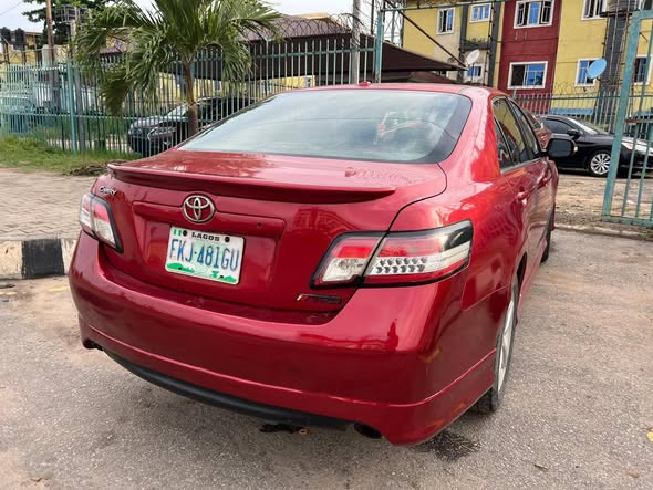 A picture of Toyota Camry 2011