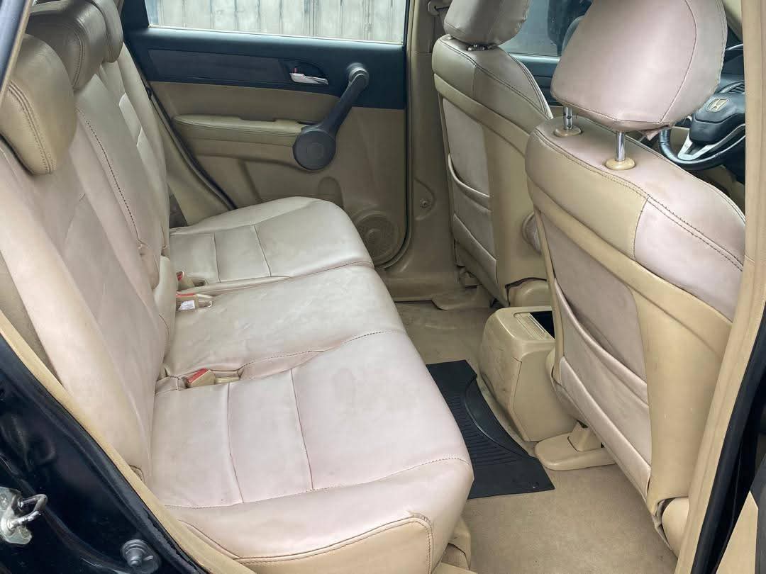 A picture of 2007 Honda cr v