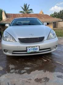 A picture of A sharp very clean first body 2006 Lexus ES330 up