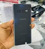 A picture of Samsung galaxy S10 plus