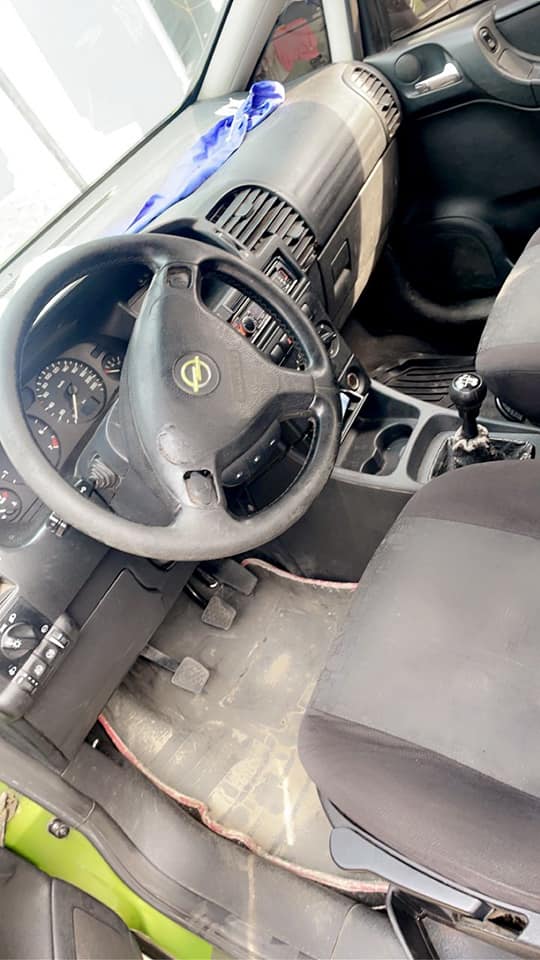 A picture of Engine and gear