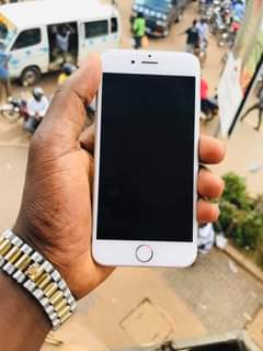A picture of IPhone 6