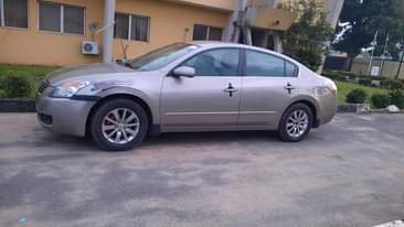 A picture of Nissan Altima 2008 Model Gold Colour Buy and Drive