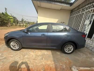 A picture of Kia rio 2020