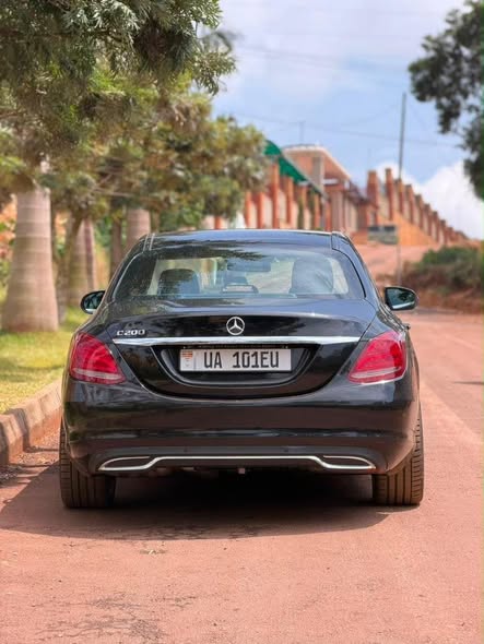 A picture of Mercedes Benz C200 2017 Model