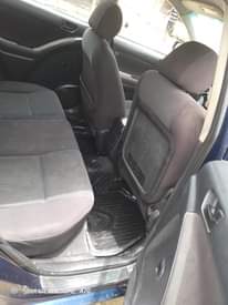 A picture of 2005 matrix 09069359998
