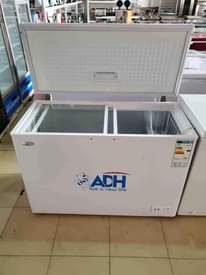 A picture of Home and commercial chest and deep freezers