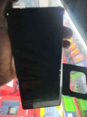 A picture of Sim Kali sana AQUOS R6 Ram 12 storage 128