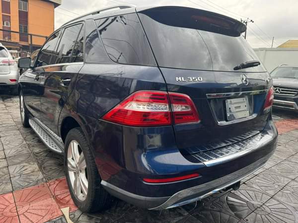 A picture of 7MONTHS REGISTER MERCEDES BENZ ML350 4MATIC 2013 PURE FIRST BODY